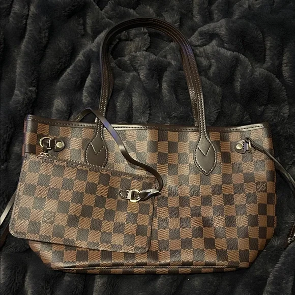 New Brown Checkered Tote Bag with Pouch - Picture 1 of 4